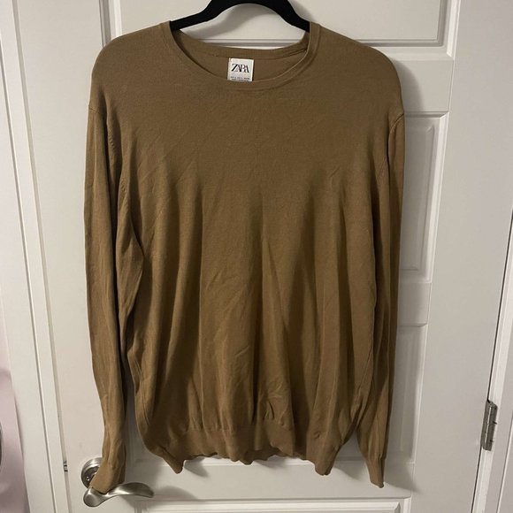 Zara Sweater - Picture 1 of 3